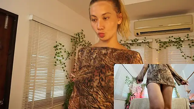 Snapshot of AuggieRich chatting on 02-23-26, 05:19 AuggieRich online show from 02-23-26, 05:19