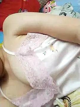 Strawberry-wet online show from 04-27-26, 04:05