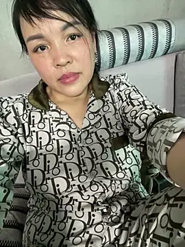 Strawberry-wet online show from 04-06-26, 06:14