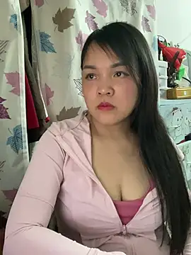 Strawberry-wet online show from 03-16-26, 04:21