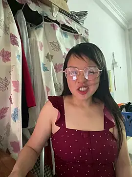 Strawberry-wet online show from 03-21-26, 05:30