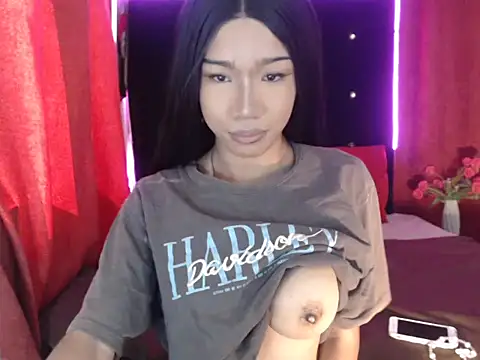 Queenoflustx online show from 04-26-26, 06:43