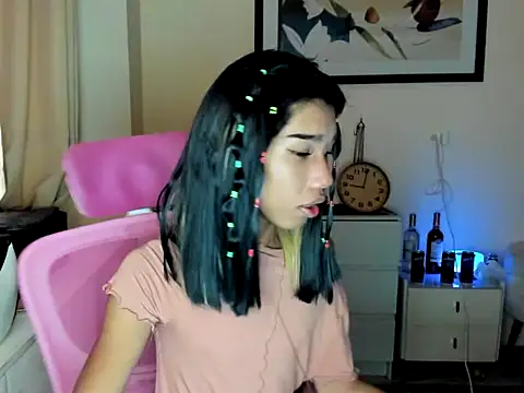 Queenoflustx online show from 08-02-26, 07:07