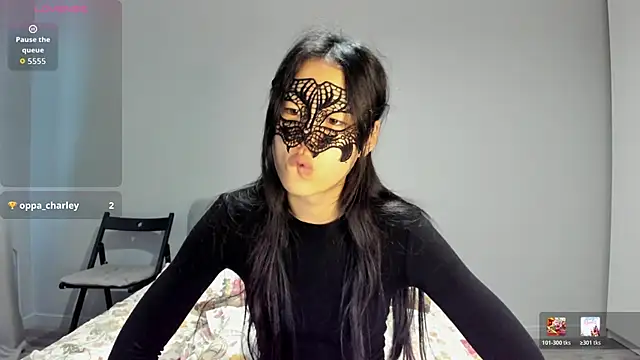 Snapshot of HelenBlazeTrt chatting on 06-01-26, 02:12 HelenBlazeTrt online show from 06-01-26, 02:12