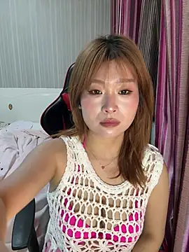 Snapshot of A-cola chatting on 04-18-26, 02:08 A-cola online show from 04-18-26, 02:08