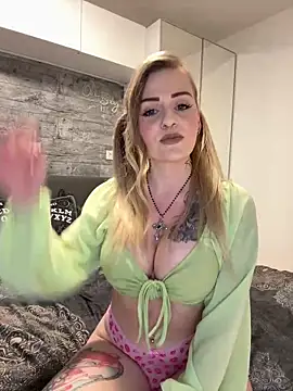 Kedi Kiss online show from 02-10-26, 03:11