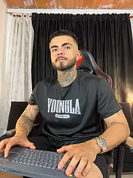 Benjii Carter1 online show from 03-06-26, 03:45