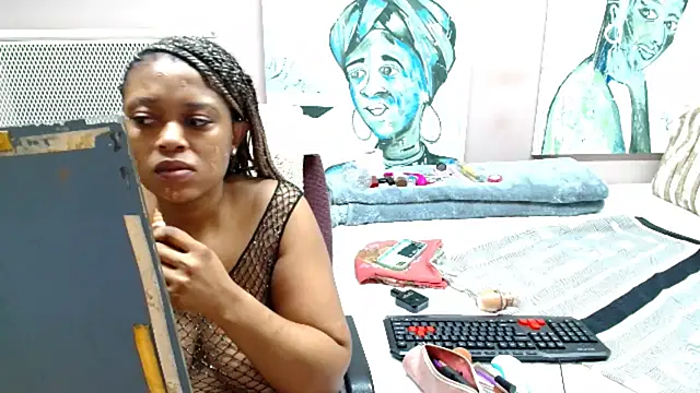 Snapshot of TyraHotxxx chatting on 04-18-26, 06:27 TyraHotxxx online show from 04-18-26, 06:27