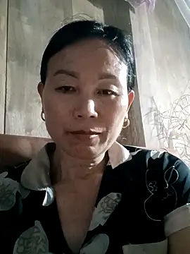Snapshot of Kiss_love2 chatting on 05-24-26, 04:01 Kiss love2 online show from 05-24-26, 04:01