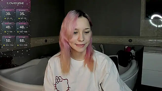 EmilyTrase online show from 04-09-26, 06:19