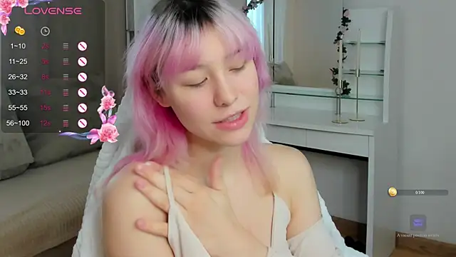 EmilyTrase online show from 06-06-26, 01:11