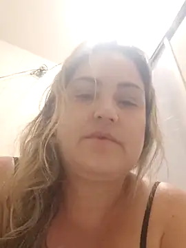 Julia2027 online show from 03-05-26, 08:11