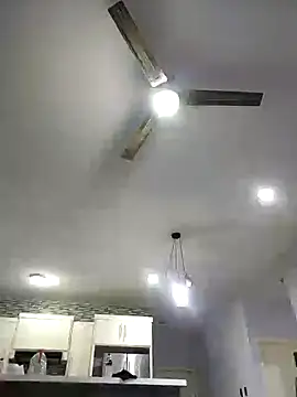 18lue85 online show from 03-15-26, 03:08