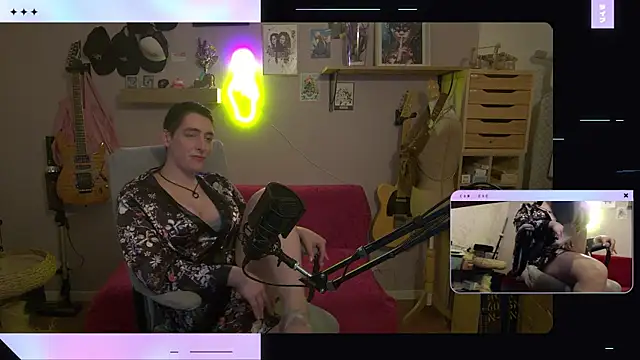 Snapshot of thea_cake chatting on 03-24-26, 10:43 thea cake online show from 03-24-26, 10:43