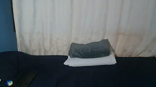 Sweet-Bella17 online show from 02-22-26, 06:31