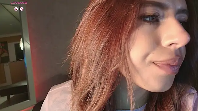 Snapshot of Mia__Moon1 chatting on 02-10-26, 01:26 Mia Moon1 online show from 02-10-26, 01:26