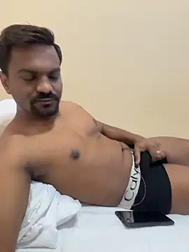 Snapshot of bhagihero chatting on 02-15-26, 07:51 bhagihero online show from 02-15-26, 07:51