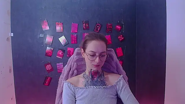 Esmi Winter online show from 03-09-26, 06:28