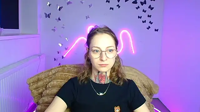 Esmi Winter online show from 04-02-26, 11:50