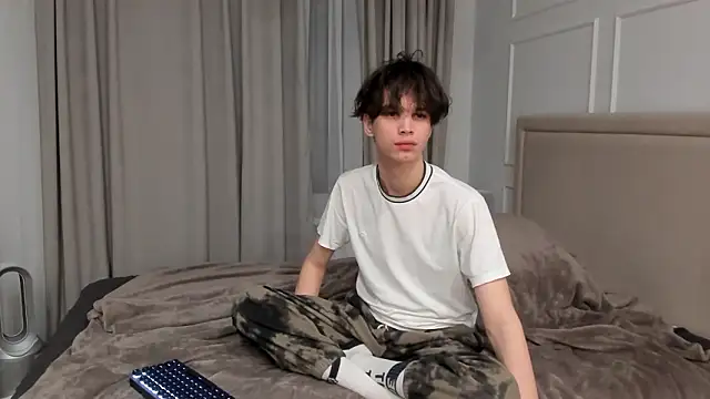 Ur NextDoor Boy online show from 03-02-26, 08:05