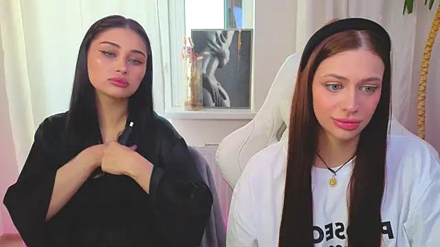 Sofia Plump online show from 04-15-26, 10:21