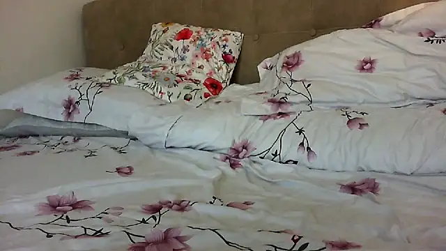 elyseblue online show from 04-05-26, 04:13