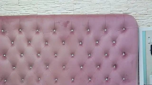 PeachyElla26 online show from 02-16-26, 01:32