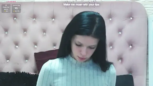 PeachyElla26 online show from 03-03-26, 01:29