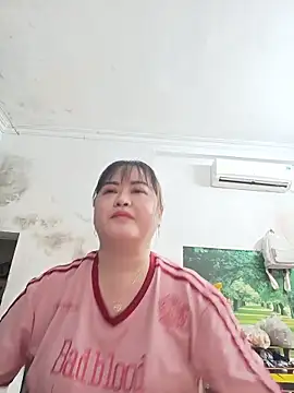 Snapshot of Kee-kimlee chatting on 05-24-26, 08:58 Kee-kimlee online show from 05-24-26, 08:58