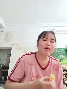 Snapshot of Kee-kimlee chatting on 05-30-26, 01:06 Kee-kimlee online show from 05-30-26, 01:06