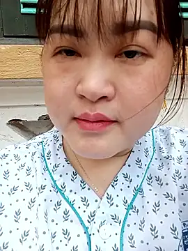Snapshot of Kee-kimlee chatting on 05-11-26, 09:32 Kee-kimlee online show from 05-11-26, 09:32