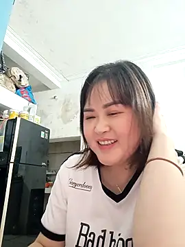 Kee-kimlee online show from 04-12-26, 02:42