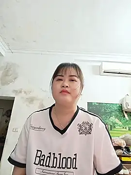 Snapshot of Kee-kimlee chatting on 05-31-26, 06:31 Kee-kimlee online show from 05-31-26, 06:31