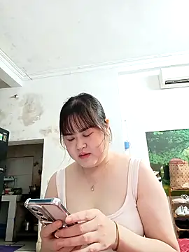 Kee-kimlee online show from 04-15-26, 10:10