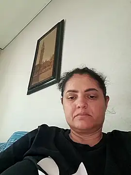 Snapshot of Sony28v chatting on 05-11-26, 06:59 Sony28v online show from 05-11-26, 06:59