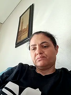 Snapshot of Sony28v chatting on 05-22-26, 06:44 Sony28v online show from 05-22-26, 06:44