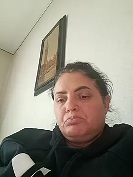 Snapshot of Sony28v chatting on 04-14-26, 07:13 Sony28v online show from 04-14-26, 07:13