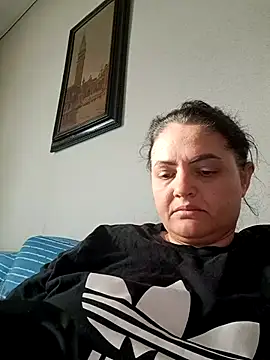 Snapshot of Sony28v chatting on 04-05-26, 06:31 Sony28v online show from 04-05-26, 06:31