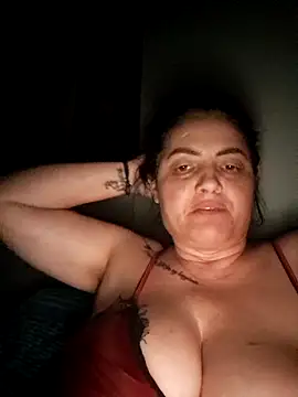 Snapshot of Sony28v chatting on 03-24-26, 08:31 Sony28v online show from 03-24-26, 08:31