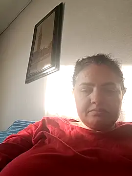 Snapshot of Sony28v chatting on 04-23-26, 05:58 Sony28v online show from 04-23-26, 05:58