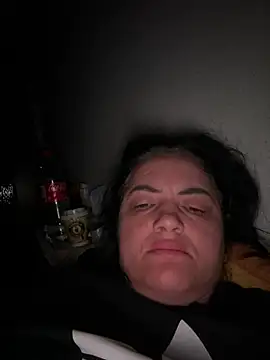 Snapshot of Sony28v chatting on 04-04-26, 12:06 Sony28v online show from 04-04-26, 12:06