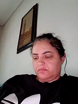 Snapshot of Sony28v chatting on 04-17-26, 05:43 Sony28v online show from 04-17-26, 05:43