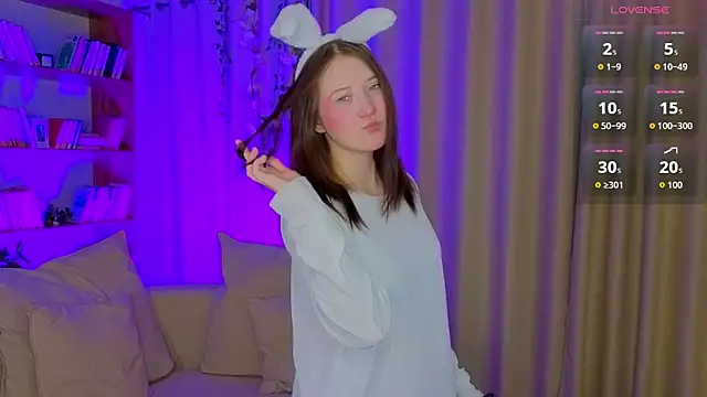 MmollyMay online show from 04-08-26, 09:22