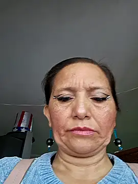 Alexamontiel  online show from 04-10-26, 02:57