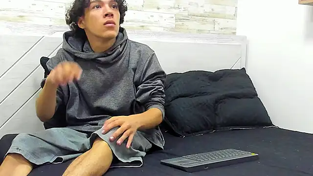 Jordi Cooper online show from 02-16-26, 04:33