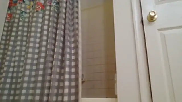 Snapshot of southeastindiann chatting on 02-15-26, 06:03 southeastindiann online show from 02-15-26, 06:03