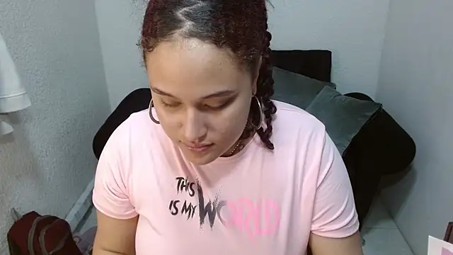 leilanewgirl online show from 03-10-26, 12:42