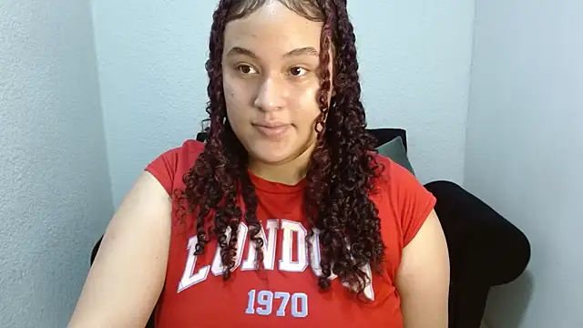 Snapshot of leilanewgirl chatting on 03-02-26, 12:45 leilanewgirl online show from 03-02-26, 12:45