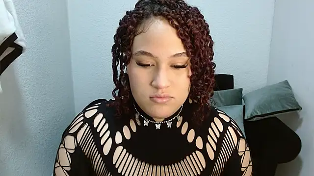 Snapshot of leilanewgirl chatting on 02-24-26, 12:28 leilanewgirl online show from 02-24-26, 12:28