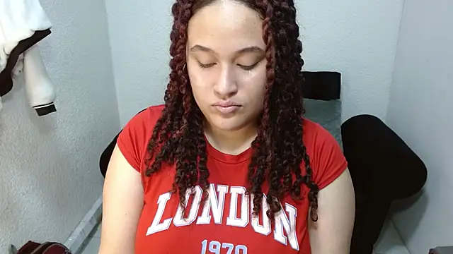 leilanewgirl online show from 03-06-26, 12:44